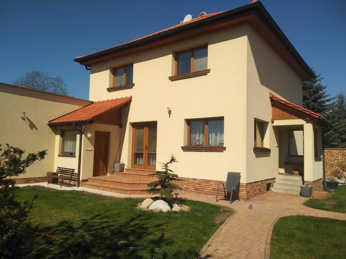Středokluky Domo Apartment מראה חיצוני תמונה